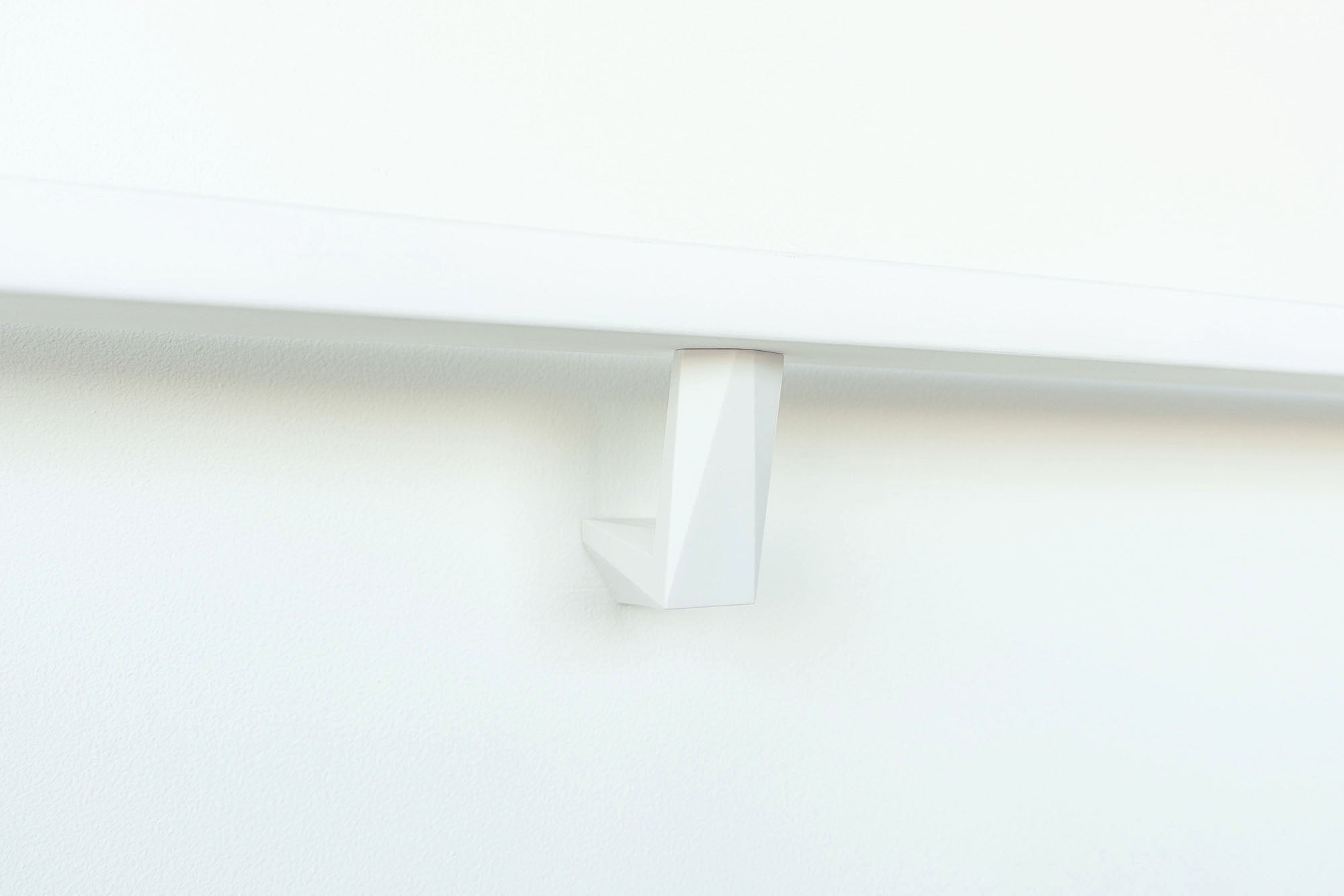 DA-WALL-WHT