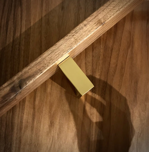 FA-WALL-BRASS