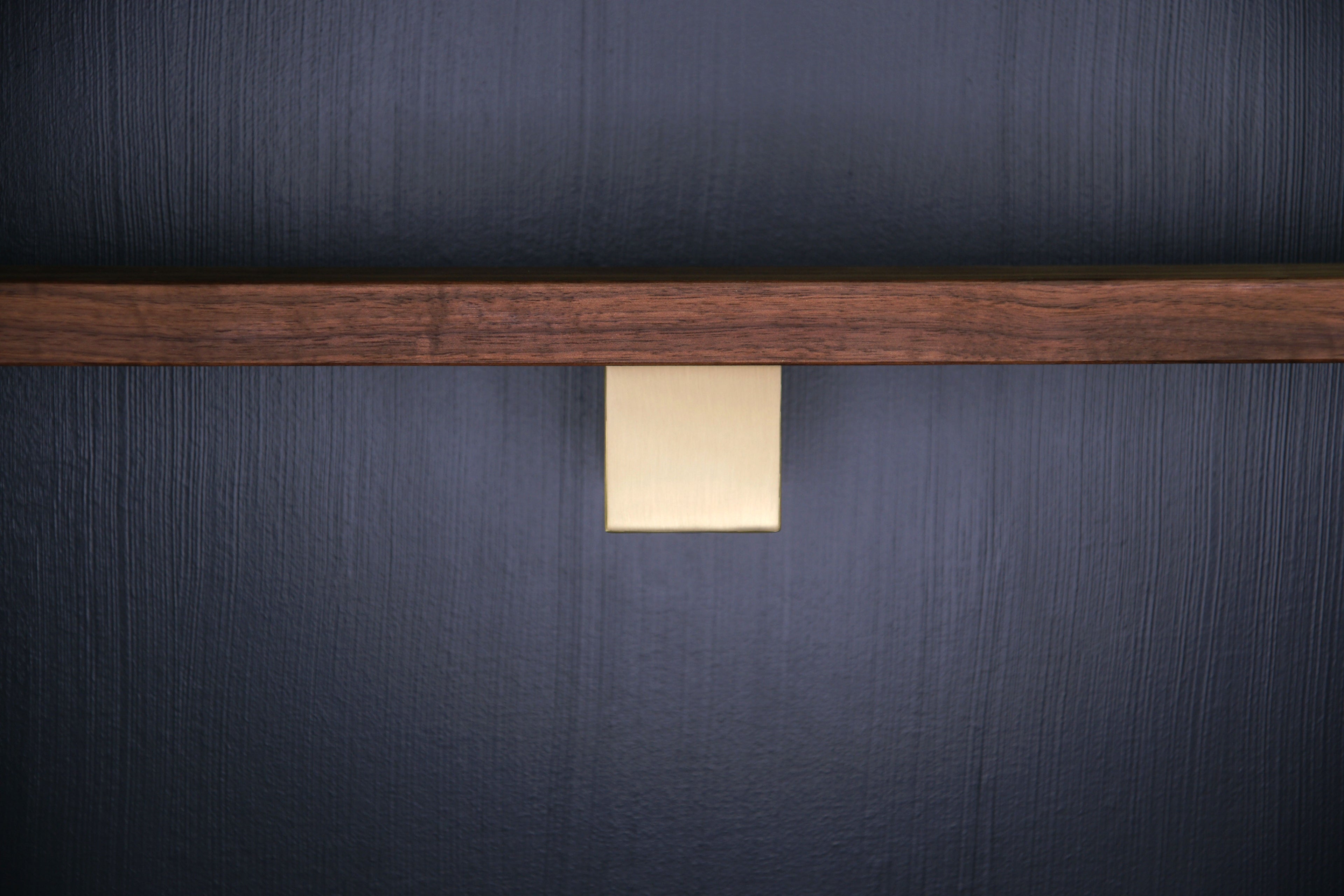 FB-WALL-BRASS