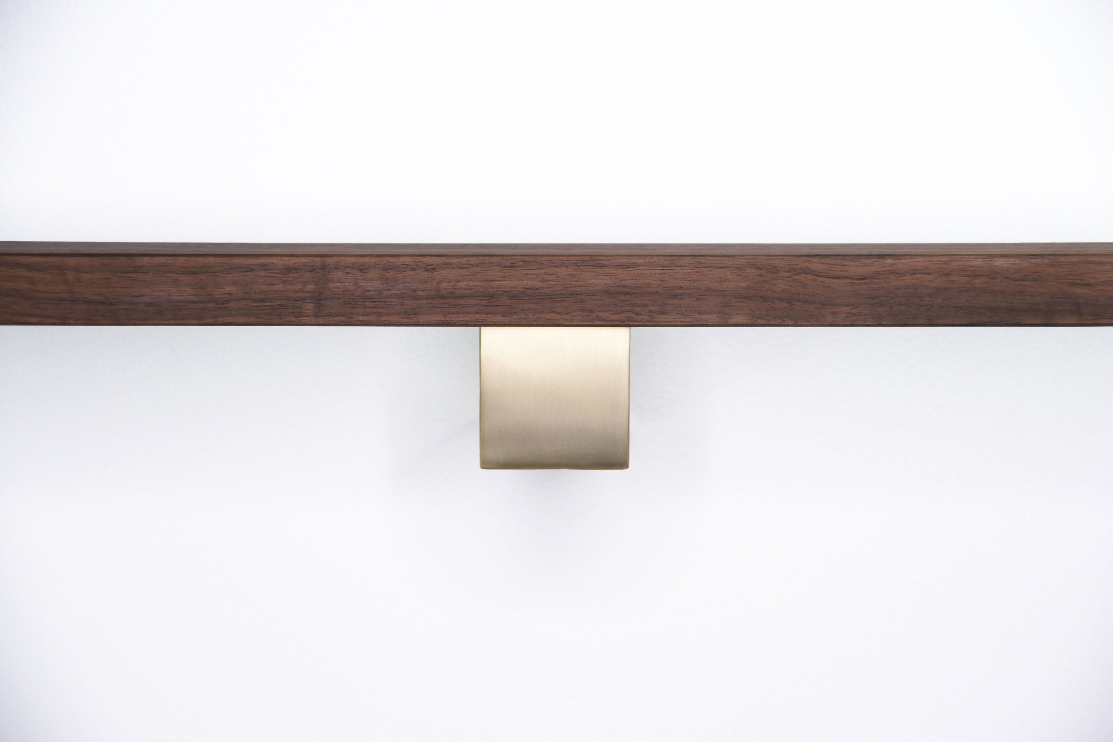 FB-WALL-BRASS