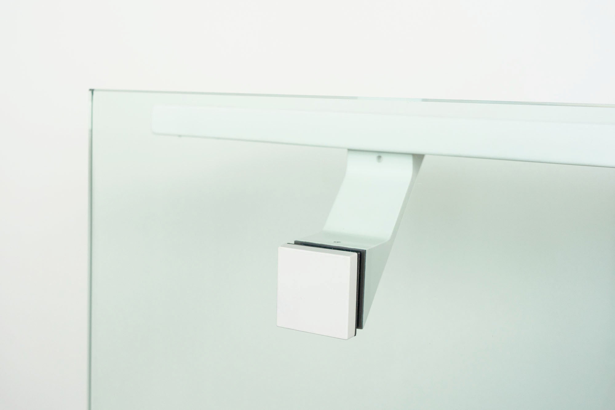 VS-GLASS-WHT